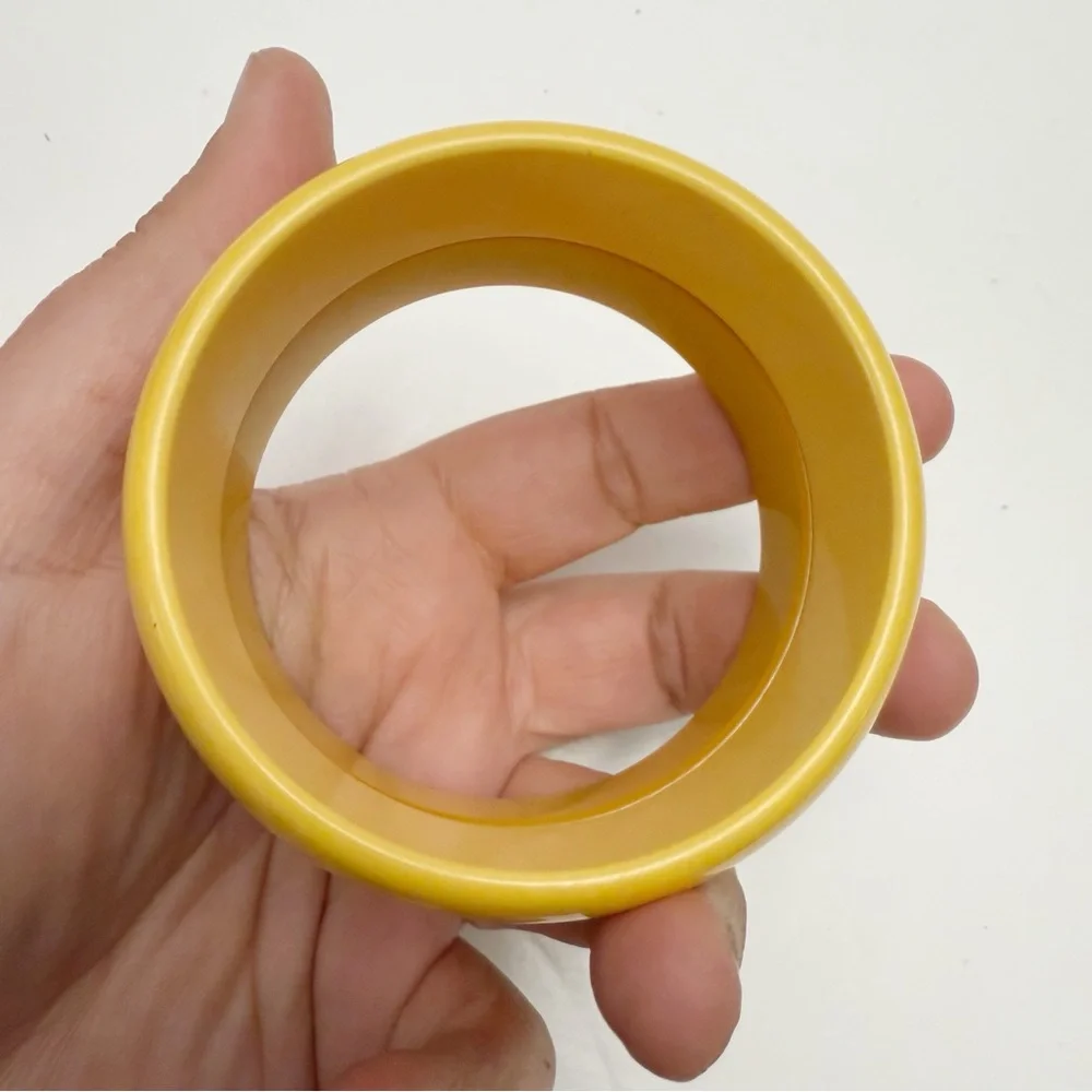 Vintage Set of 2 Butterscotch Yellow Bakelite Bangle Bracelets TESTED